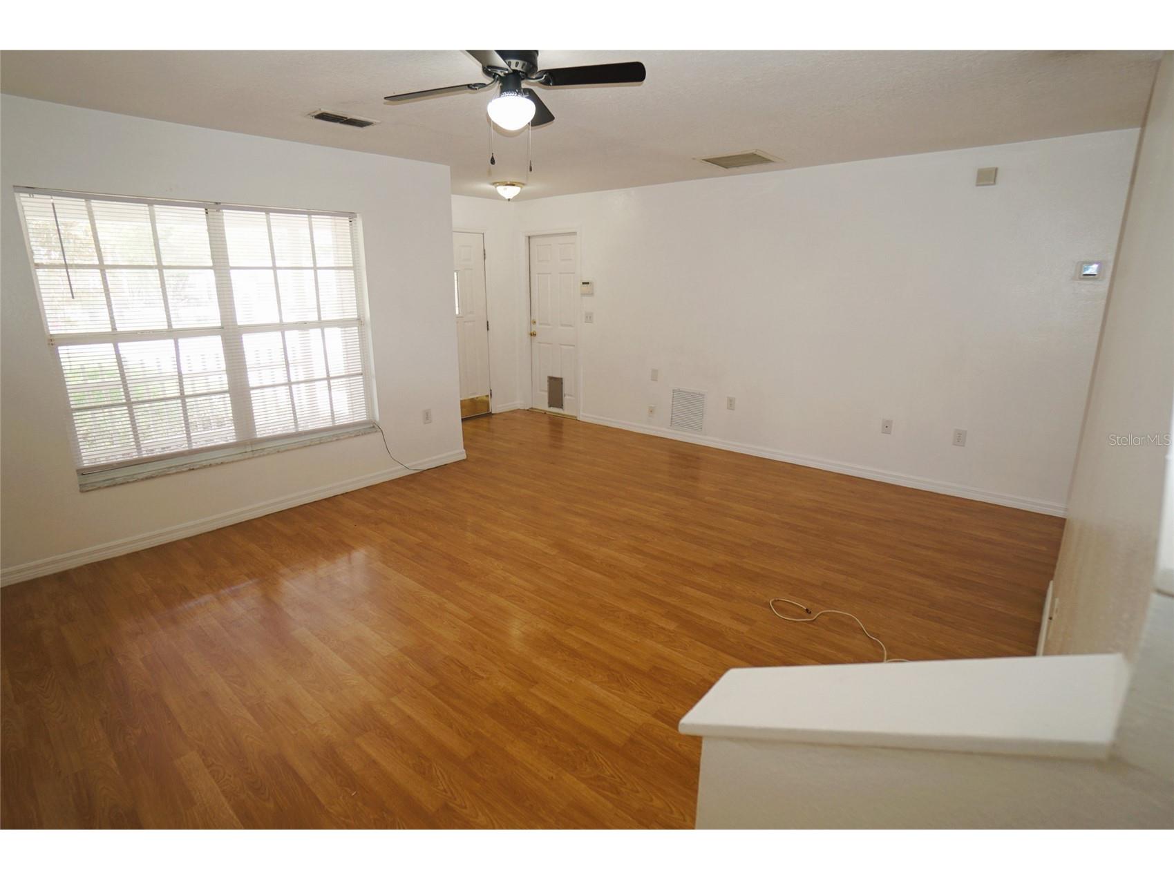 805 W 113th Avenue Tampa FL 33612 TB8515444 image9