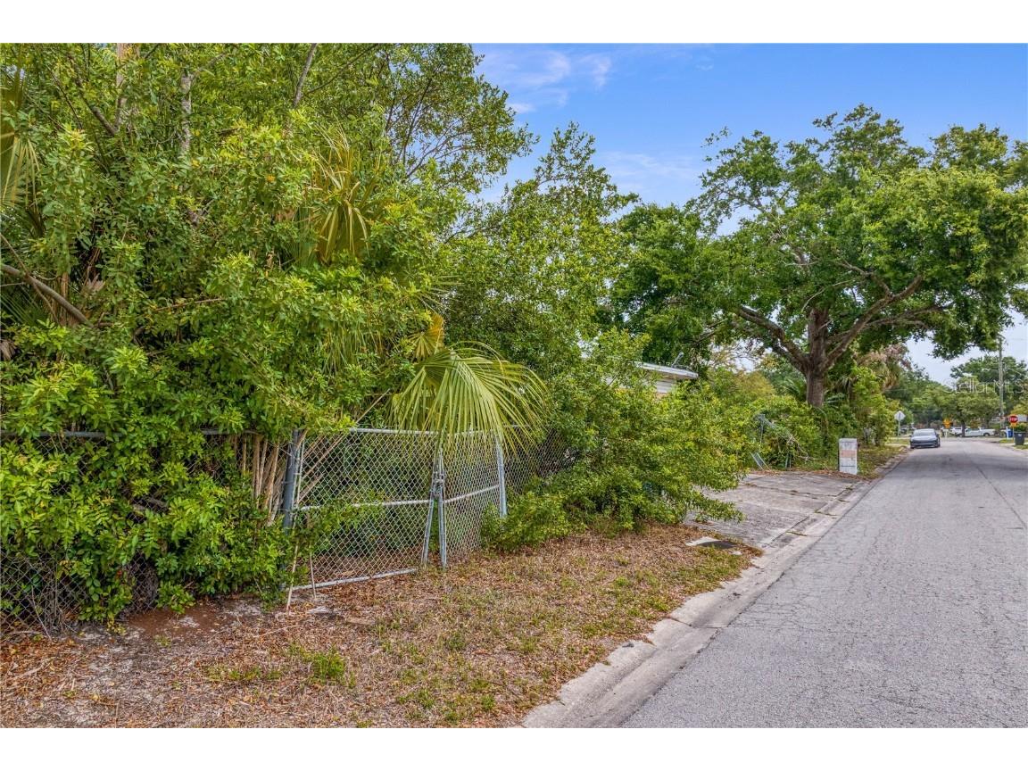 805 W 129th Avenue Tampa FL 33612 TB8372065 image17