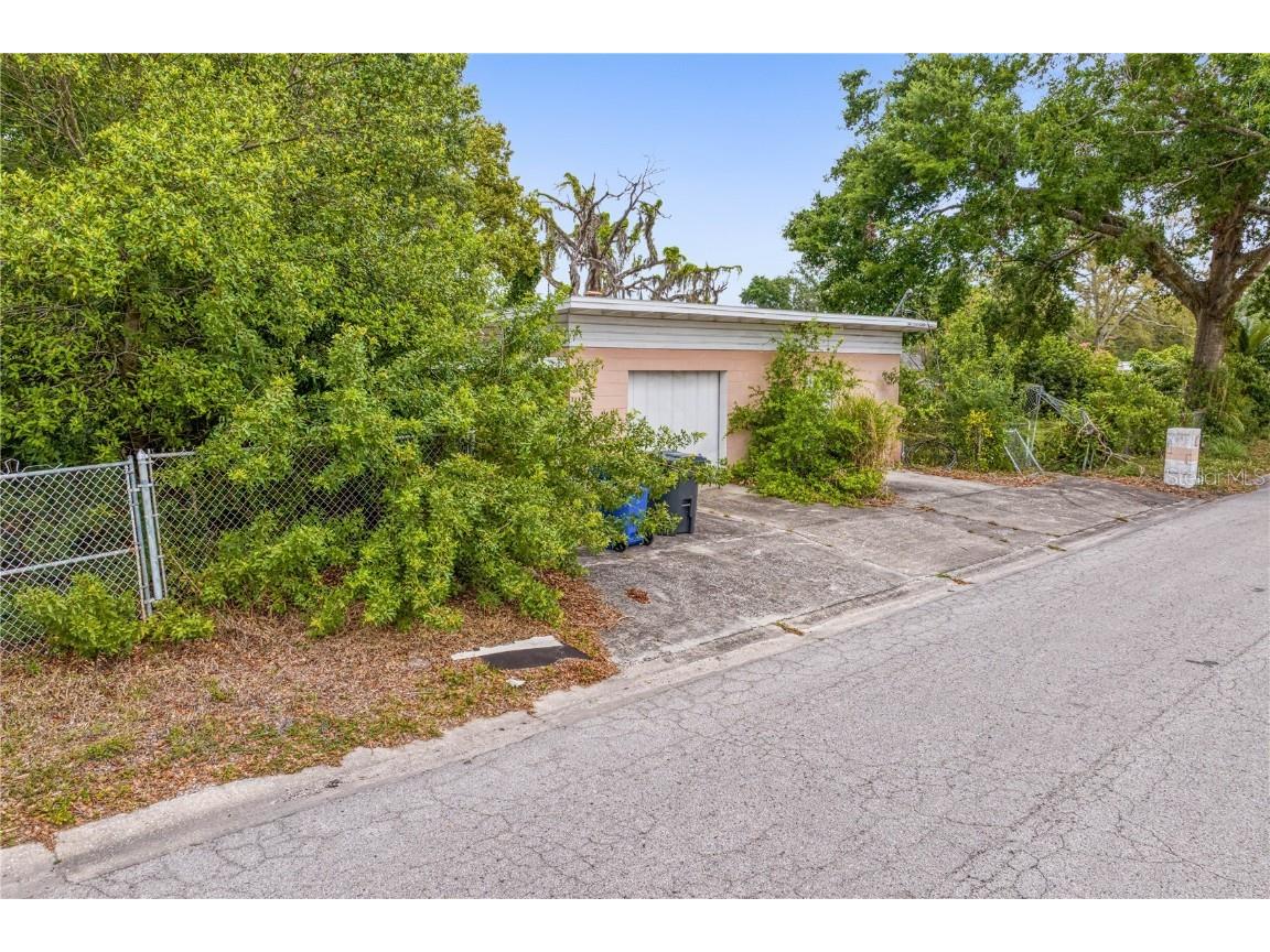 805 W 129th Avenue Tampa FL 33612 TB8372065 image18