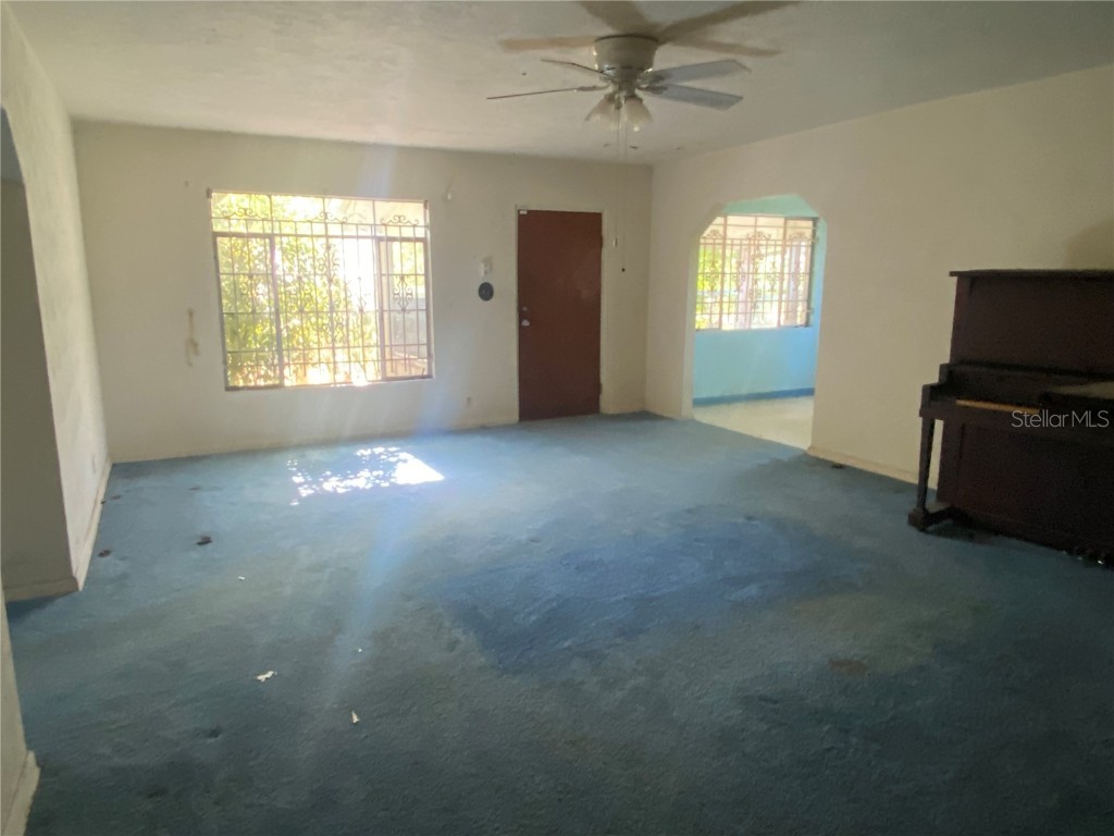 805 W 129th Avenue Tampa FL 33612 TB8431090 image16