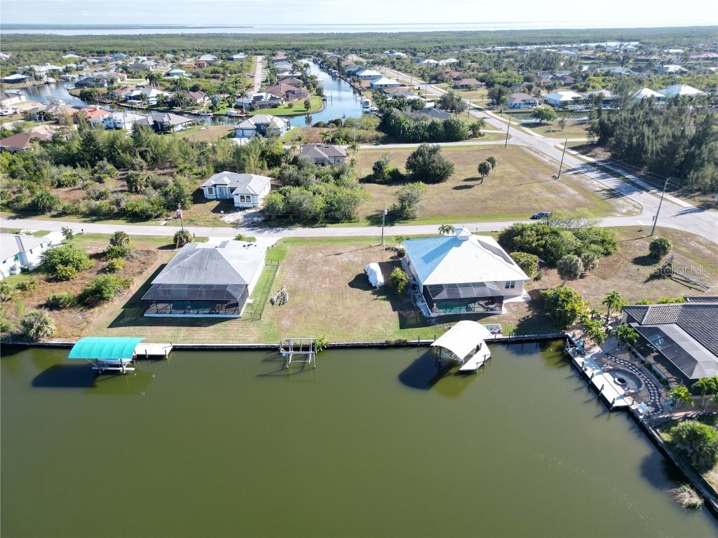 8050 Arlewood Circle Port Charlotte FL 33981 - ACQUARIUS WATERWAY D6145182 image16