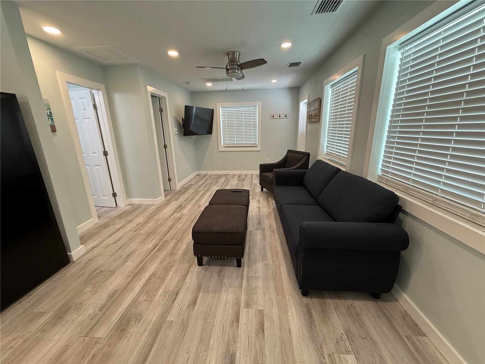 8050 Bayshore Drive Treasure Island FL 33706 TB8372349 image14