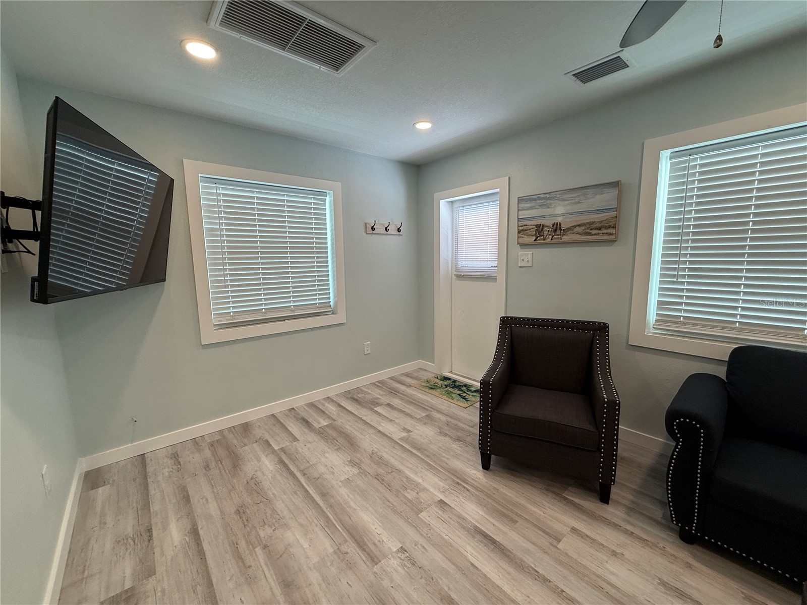 8050 Bayshore Drive Treasure Island FL 33706 TB8372349 image8