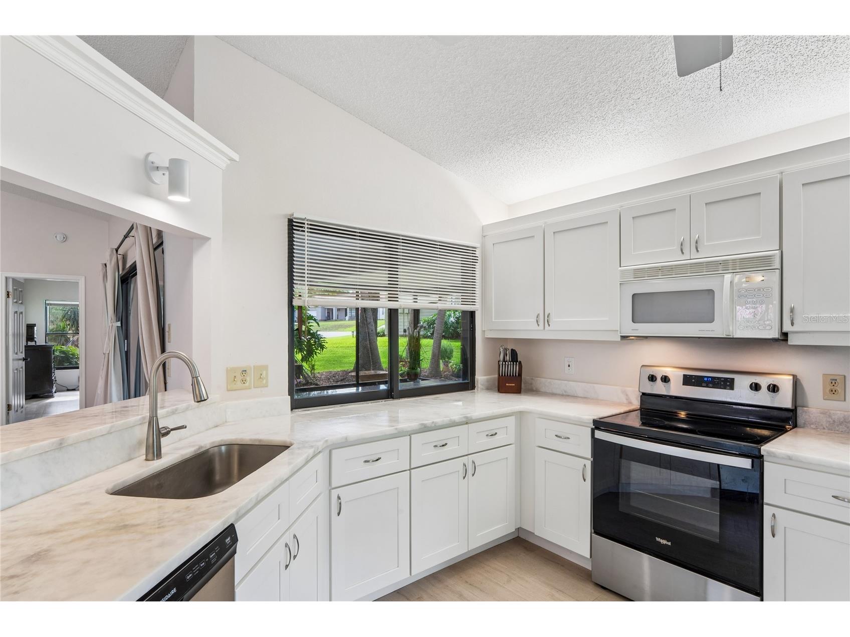 8050 Eacon Court Hudson FL 34667 W7887664 image15
