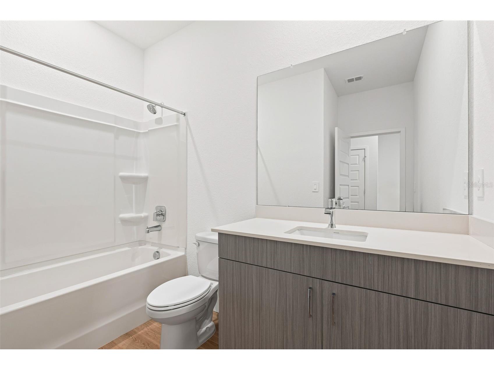 8025 Gulfstream Court Lakewood Ranch FL 34202 A4680792 image37