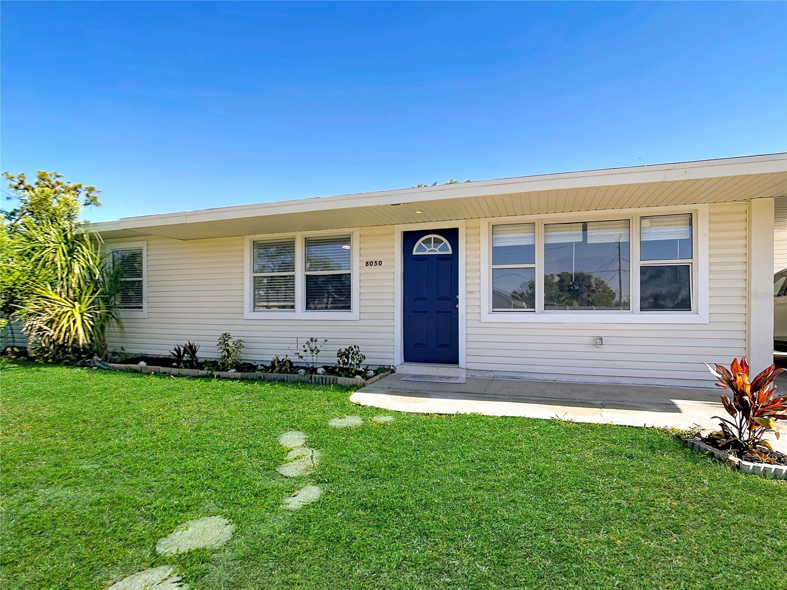 8050 Porto Chico Avenue North Port FL 34287 A4687703 image1