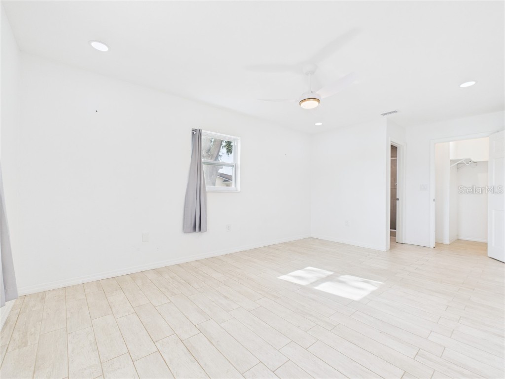 8050 Roxburgh Court Weeki Wachee FL 34613 OM714667 image12