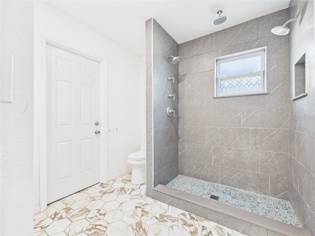 8050 Roxburgh Court Weeki Wachee FL 34613 OM714667 image7