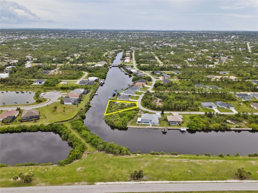 8050 Santa Cruz Drive Port Charlotte FL 33981 C7514431 image2