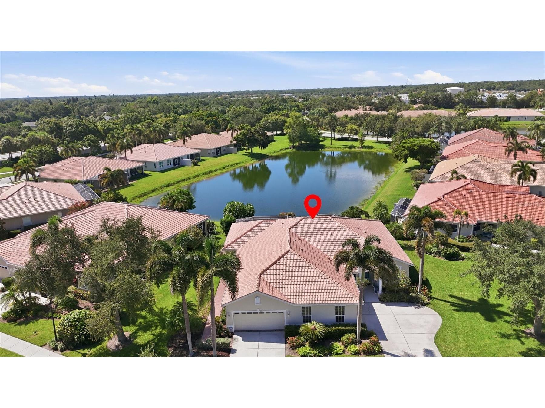 8050 Victoria Falls Circle Sarasota FL 34243 A4701002 image1