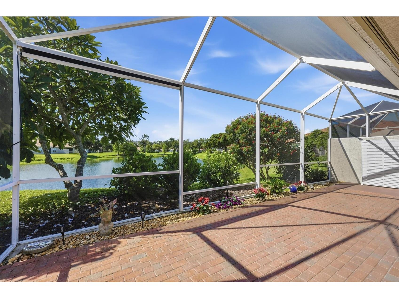 8050 Victoria Falls Circle Sarasota FL 34243 A4701002 image27