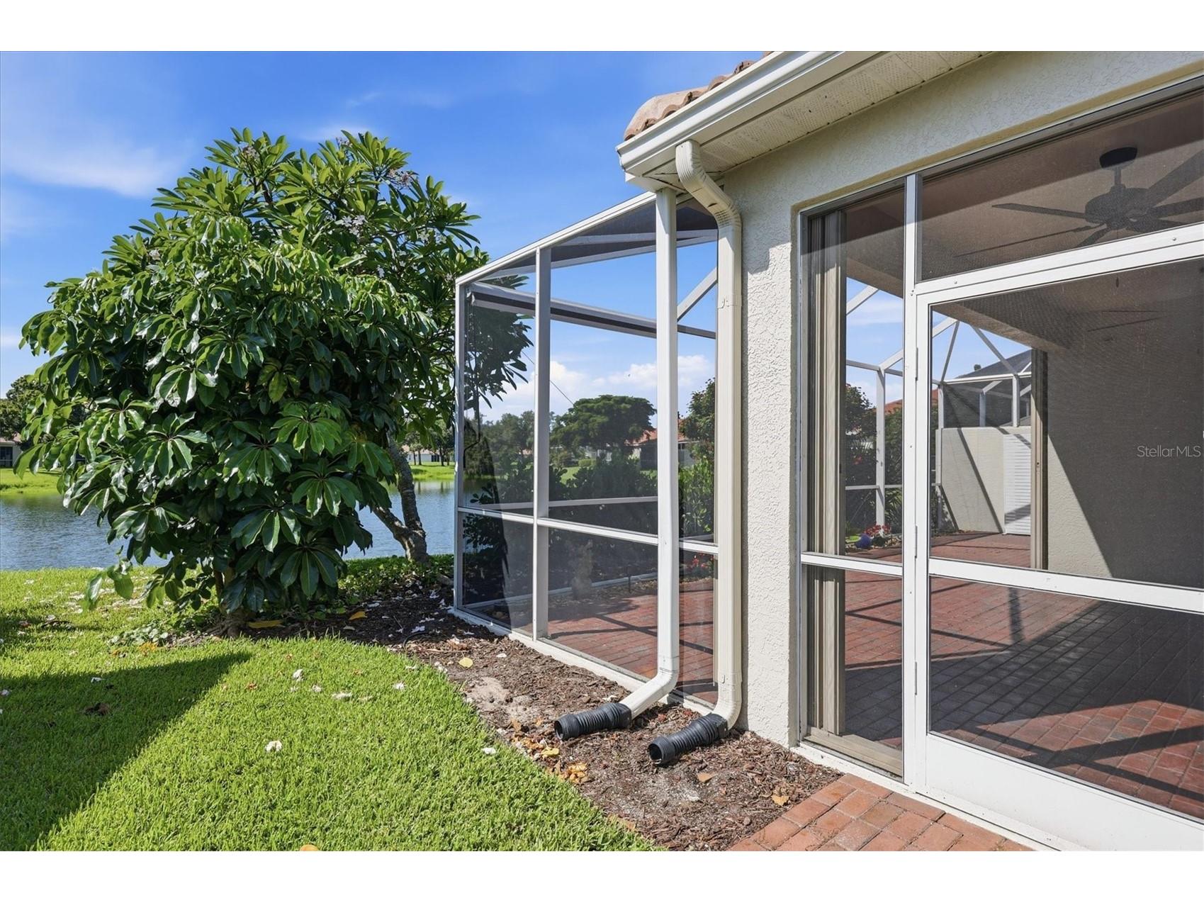 8050 Victoria Falls Circle Sarasota FL 34243 A4701002 image31