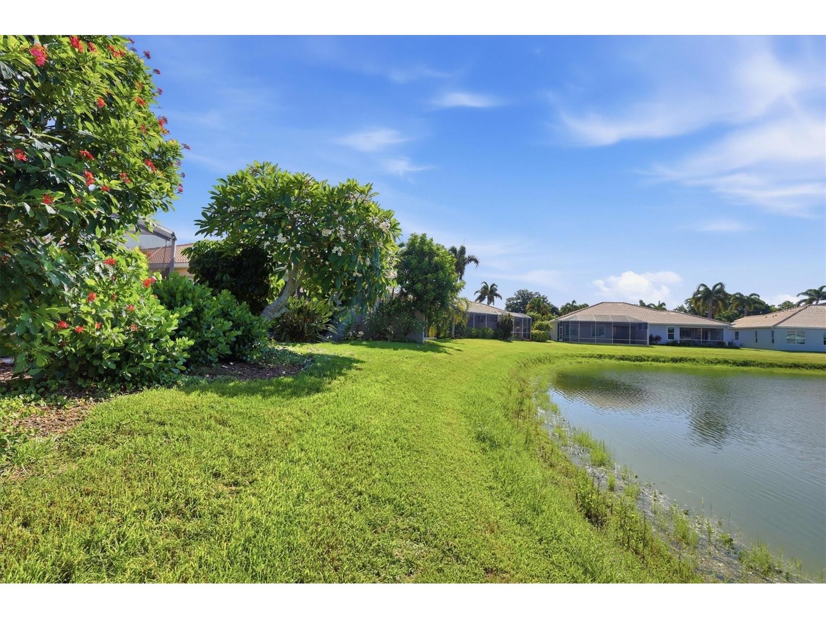 8050 Victoria Falls Circle Sarasota FL 34243 A4701002 image33