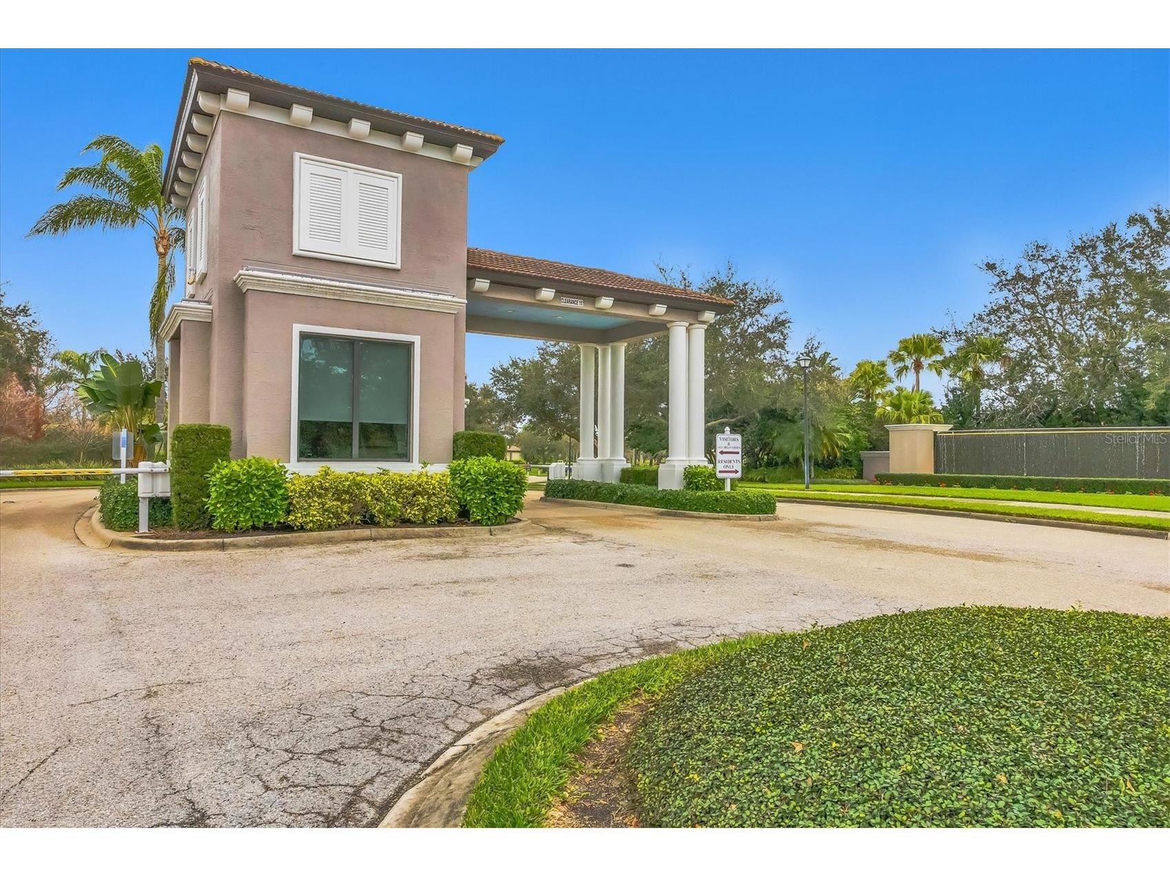 8050 Victoria Falls Circle Sarasota FL 34243 A4701002 image45