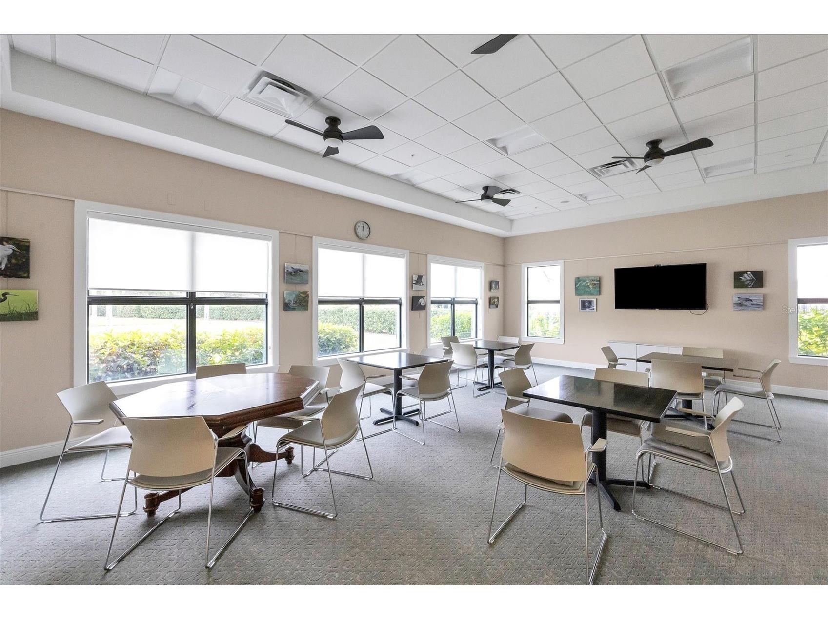 8050 Victoria Falls Circle Sarasota FL 34243 A4701002 image48