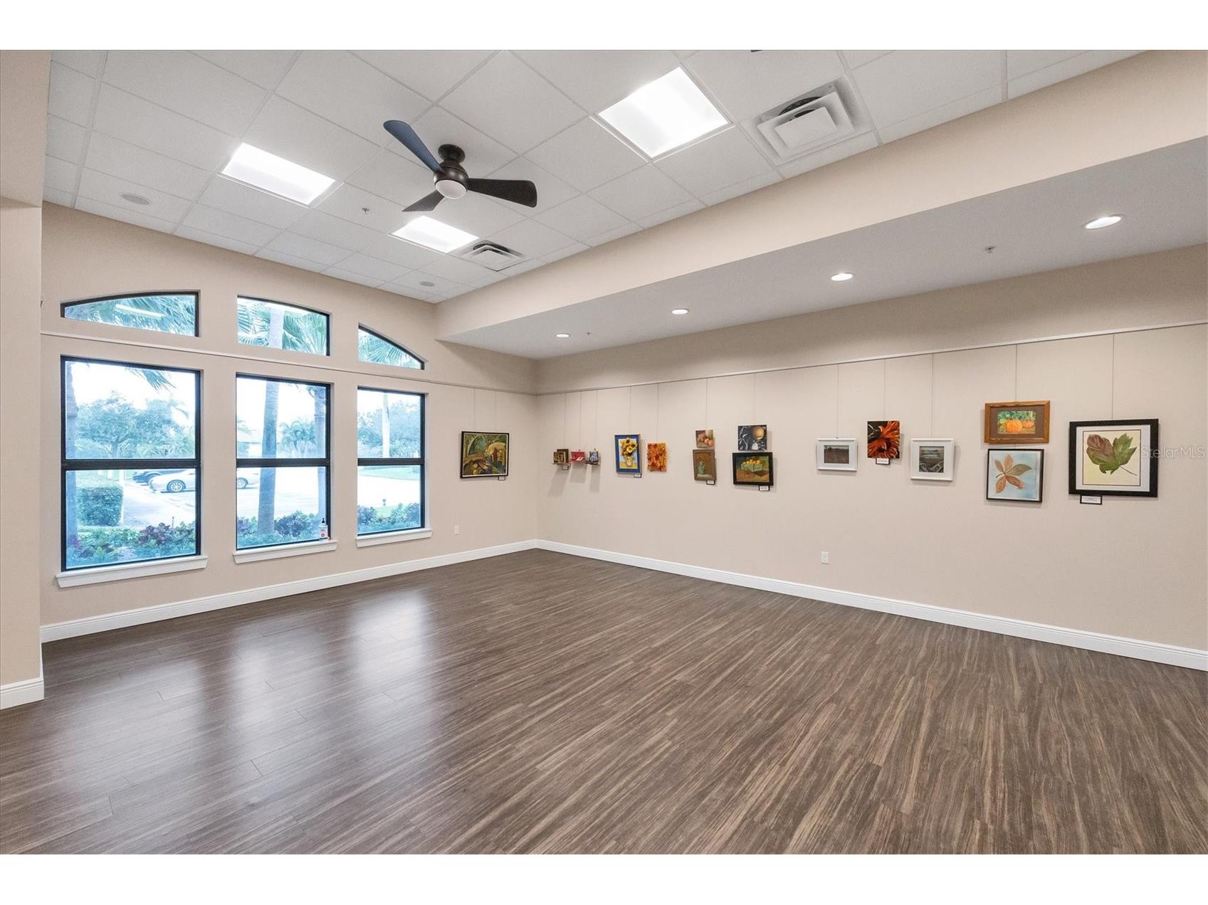 8050 Victoria Falls Circle Sarasota FL 34243 A4701002 image49