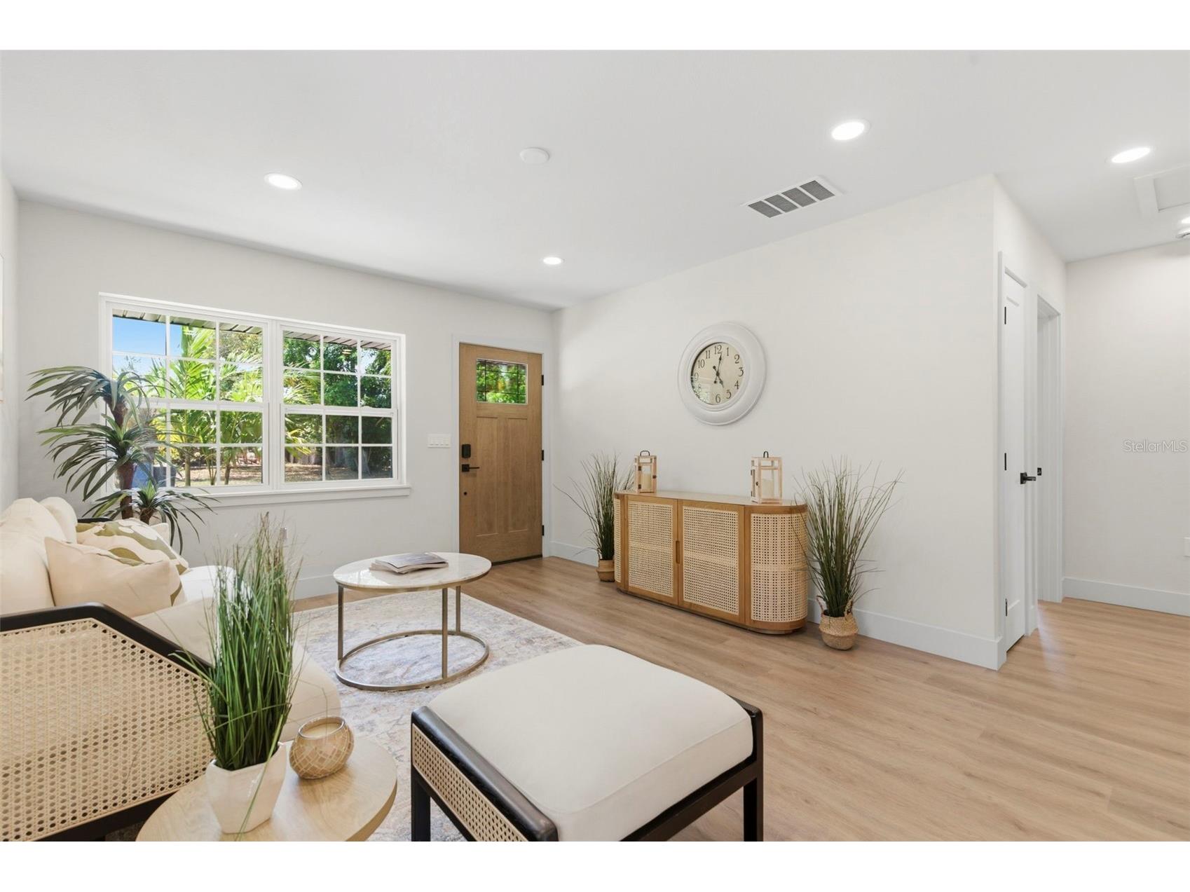 8051 26th Avenue N Saint Petersburg FL 33710 TB8493667 image11