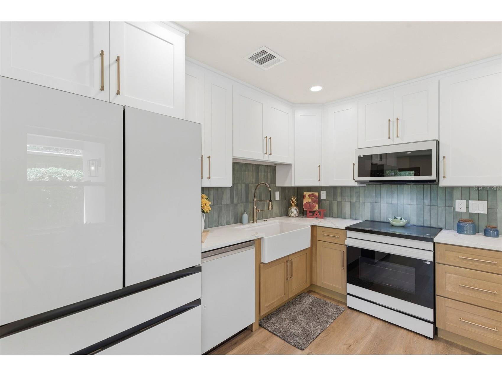 8051 26th Avenue N Saint Petersburg FL 33710 TB8493667 image15