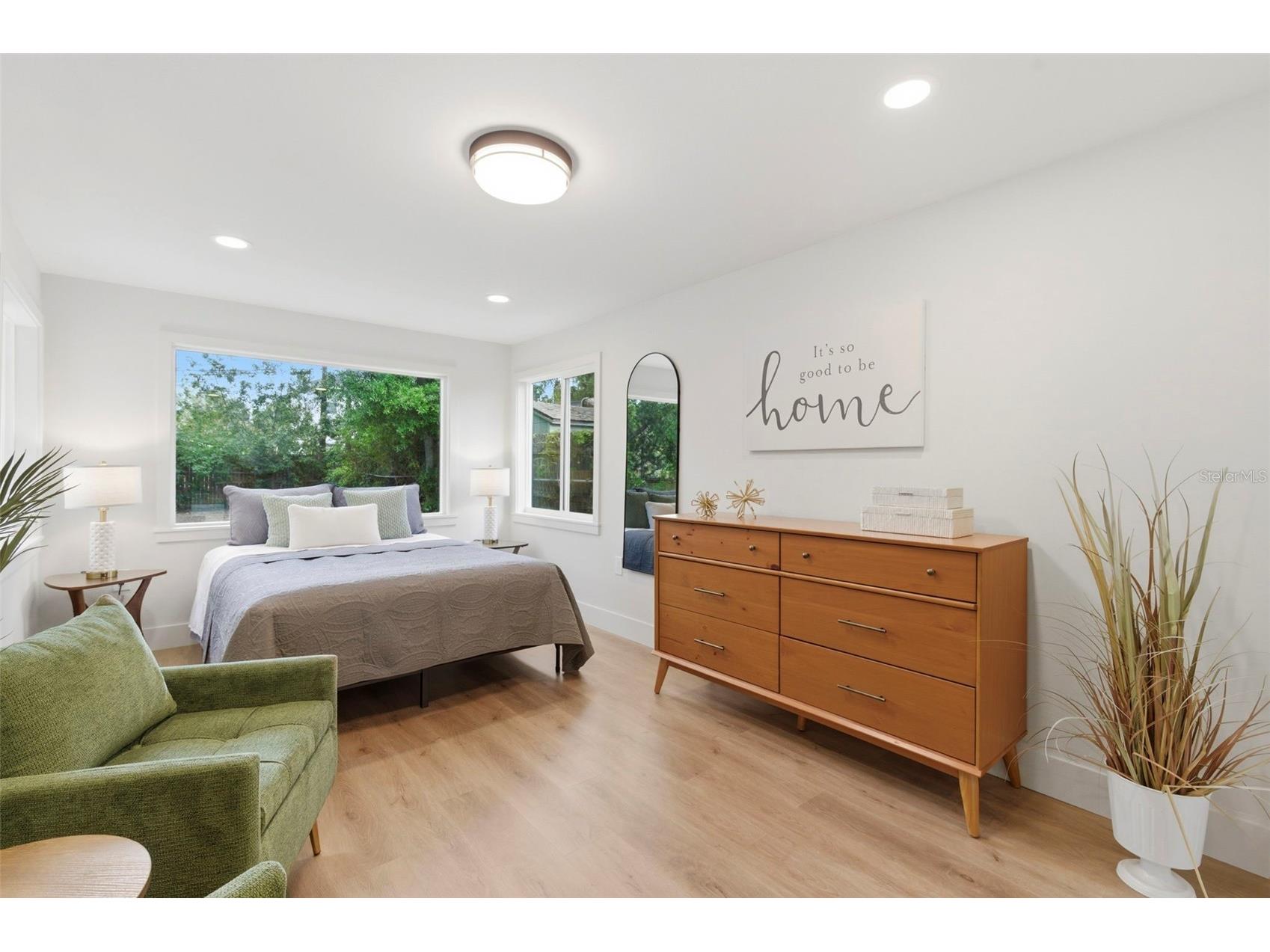 8051 26th Avenue N Saint Petersburg FL 33710 TB8493667 image25