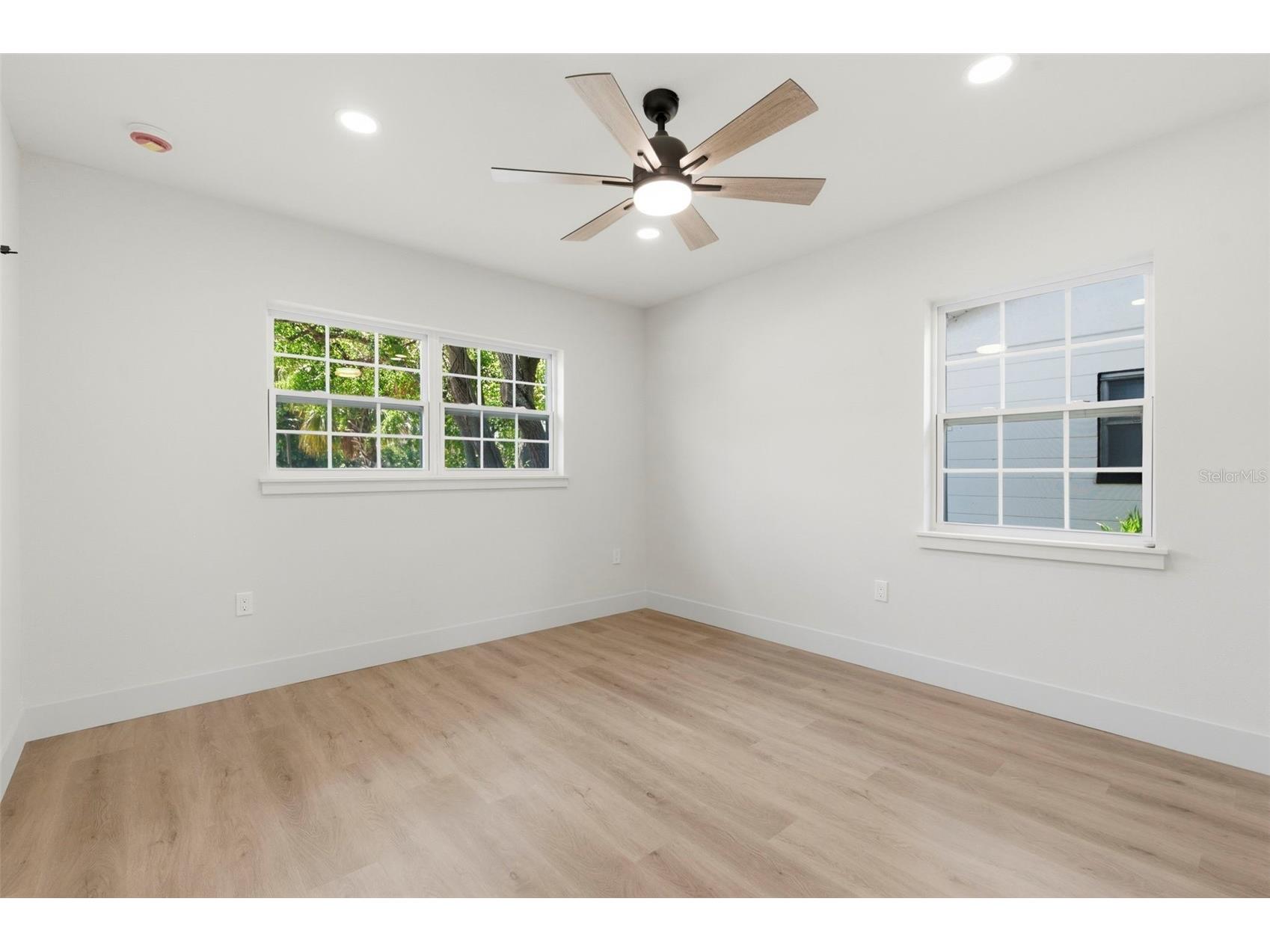 8051 26th Avenue N Saint Petersburg FL 33710 TB8493667 image29