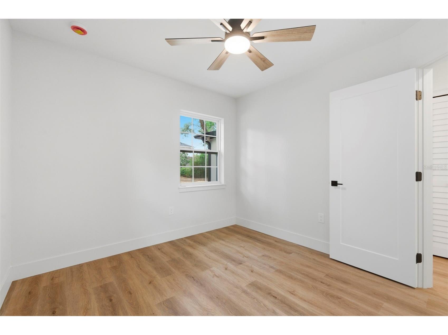 8051 26th Avenue N Saint Petersburg FL 33710 TB8493667 image34