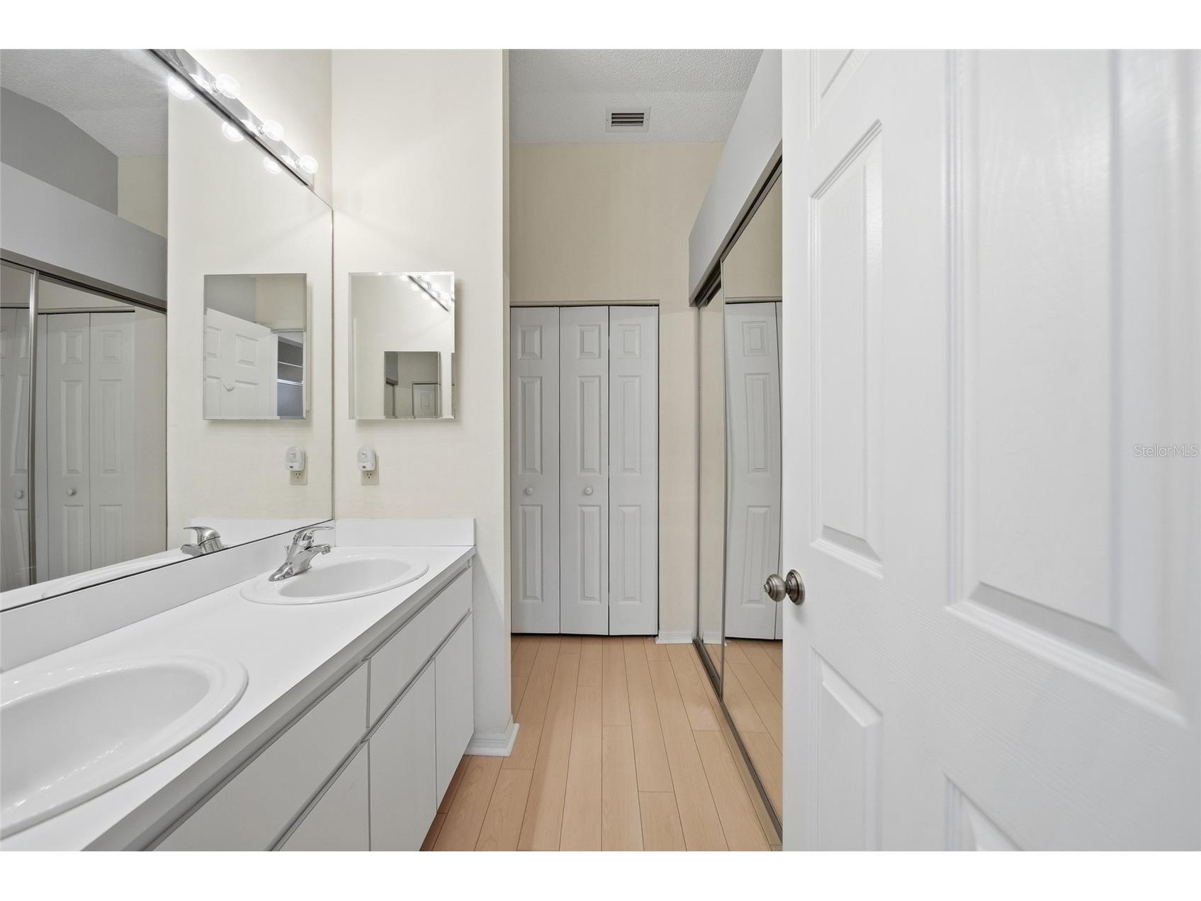 8051 Thatch Terrace Hudson FL 34667 TB8508882 image17