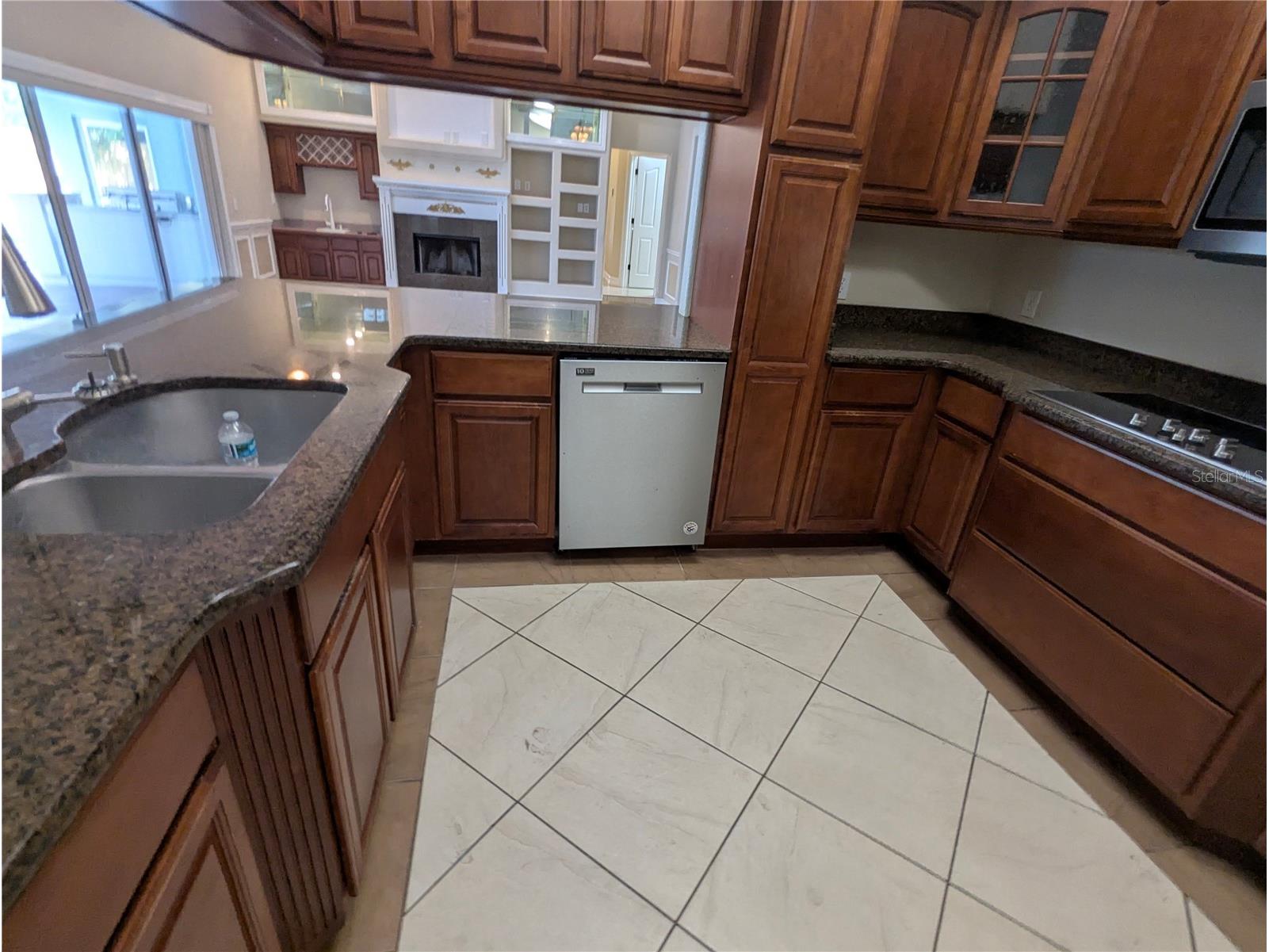 8052 Oak Park Road Orlando FL 32819 O6385605 image30