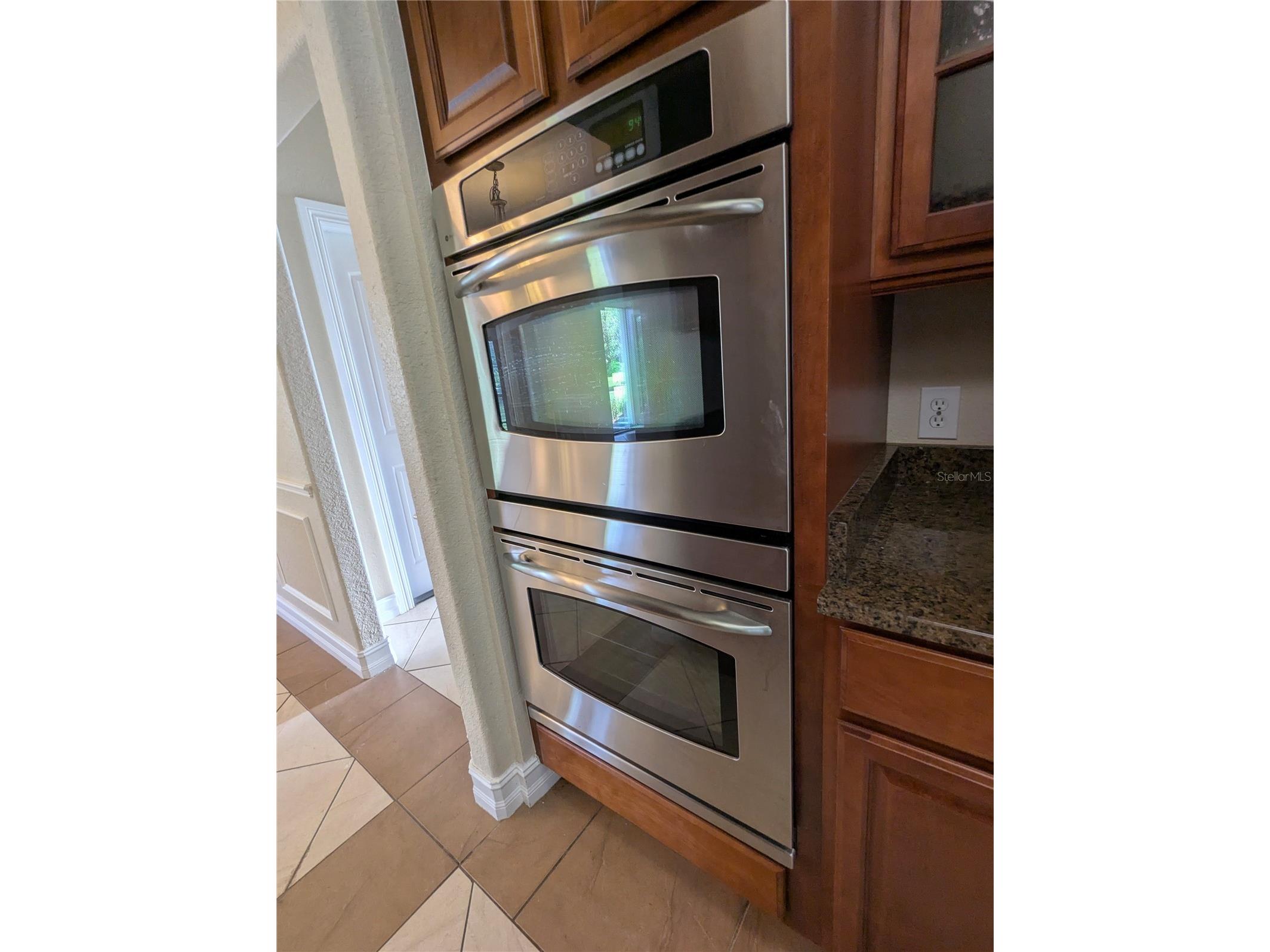 8052 Oak Park Road Orlando FL 32819 O6385605 image33