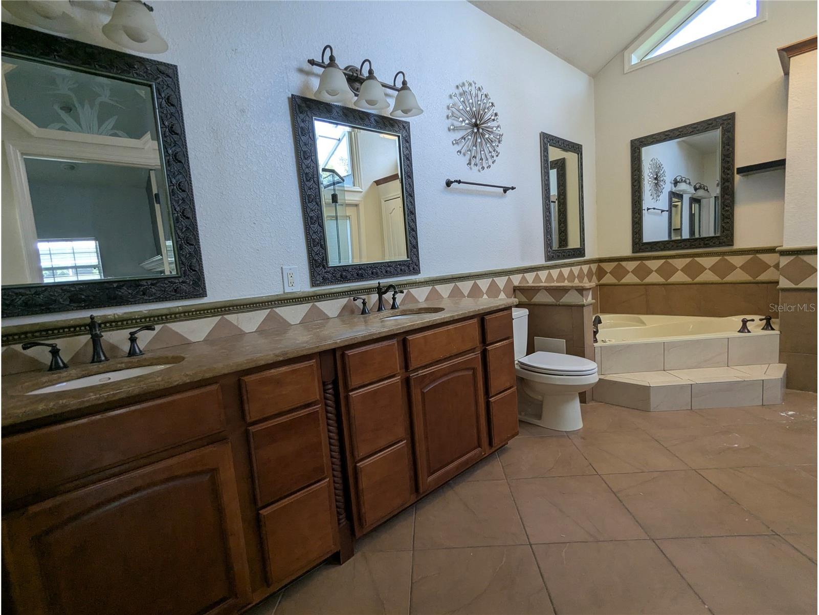 8052 Oak Park Road Orlando FL 32819 O6385605 image45