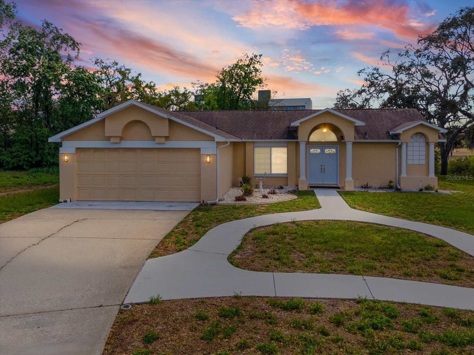 8052 Spring Hill Drive Spring Hill FL 34606 W7884877 image1