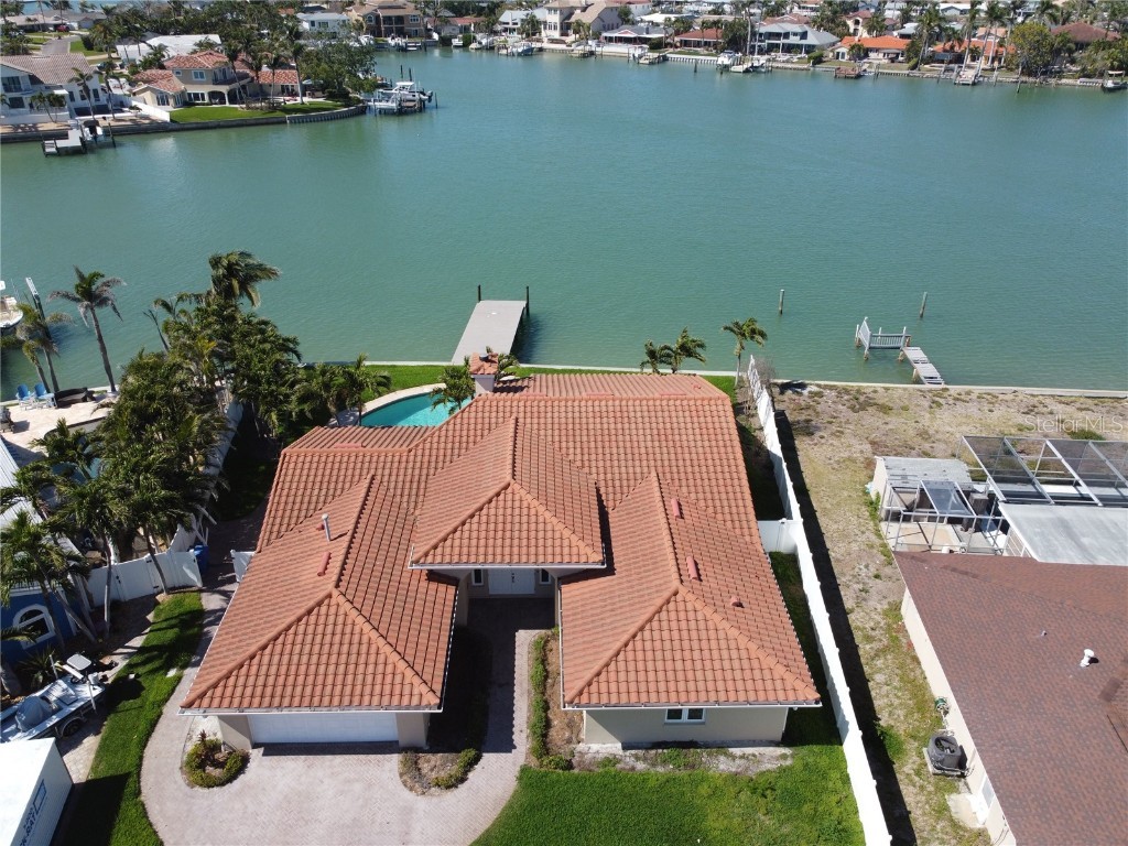 8053 13th Avenue S Saint Petersburg FL 33707 TB8375567 image1