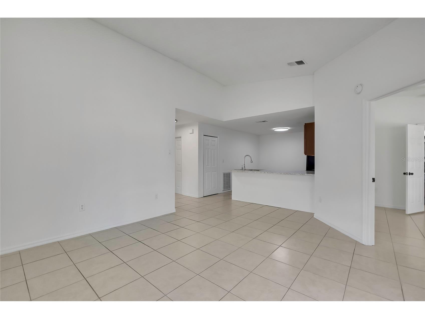 8053 Canterbury Street Spring Hill FL 34606 O6406394 image5