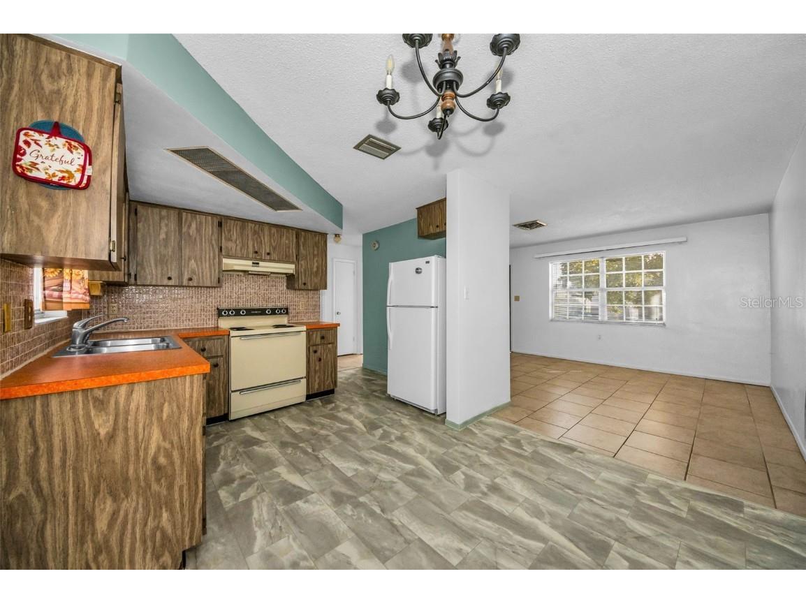 8053 Dedham Drive Port Richey FL 34668 W7876227 image15