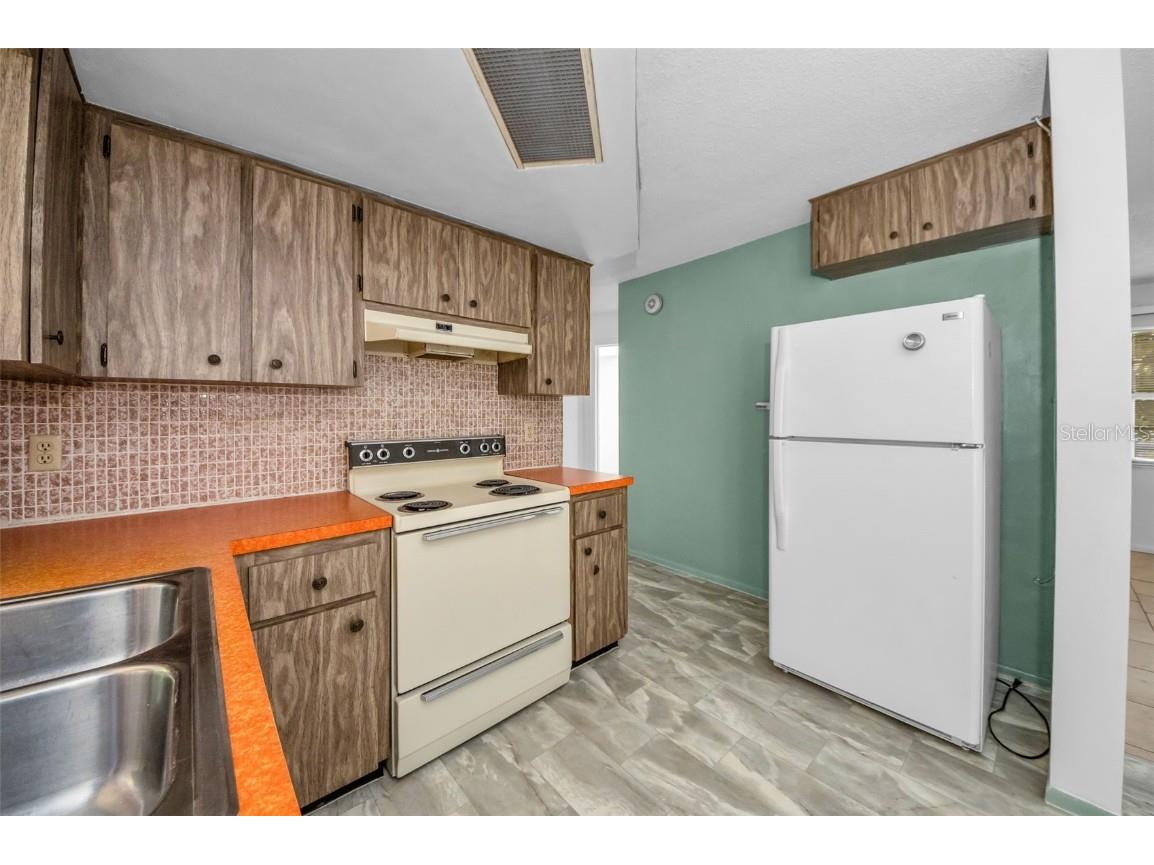 8053 Dedham Drive Port Richey FL 34668 W7876227 image17