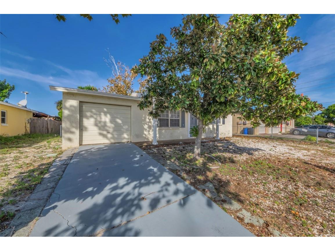8053 Dedham Drive Port Richey FL 34668 W7876227 image4