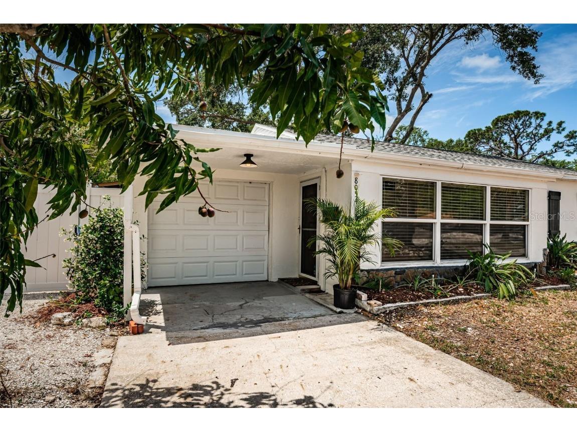 8054 38th Avenue N Saint Petersburg FL 33710 TB8377769 image1