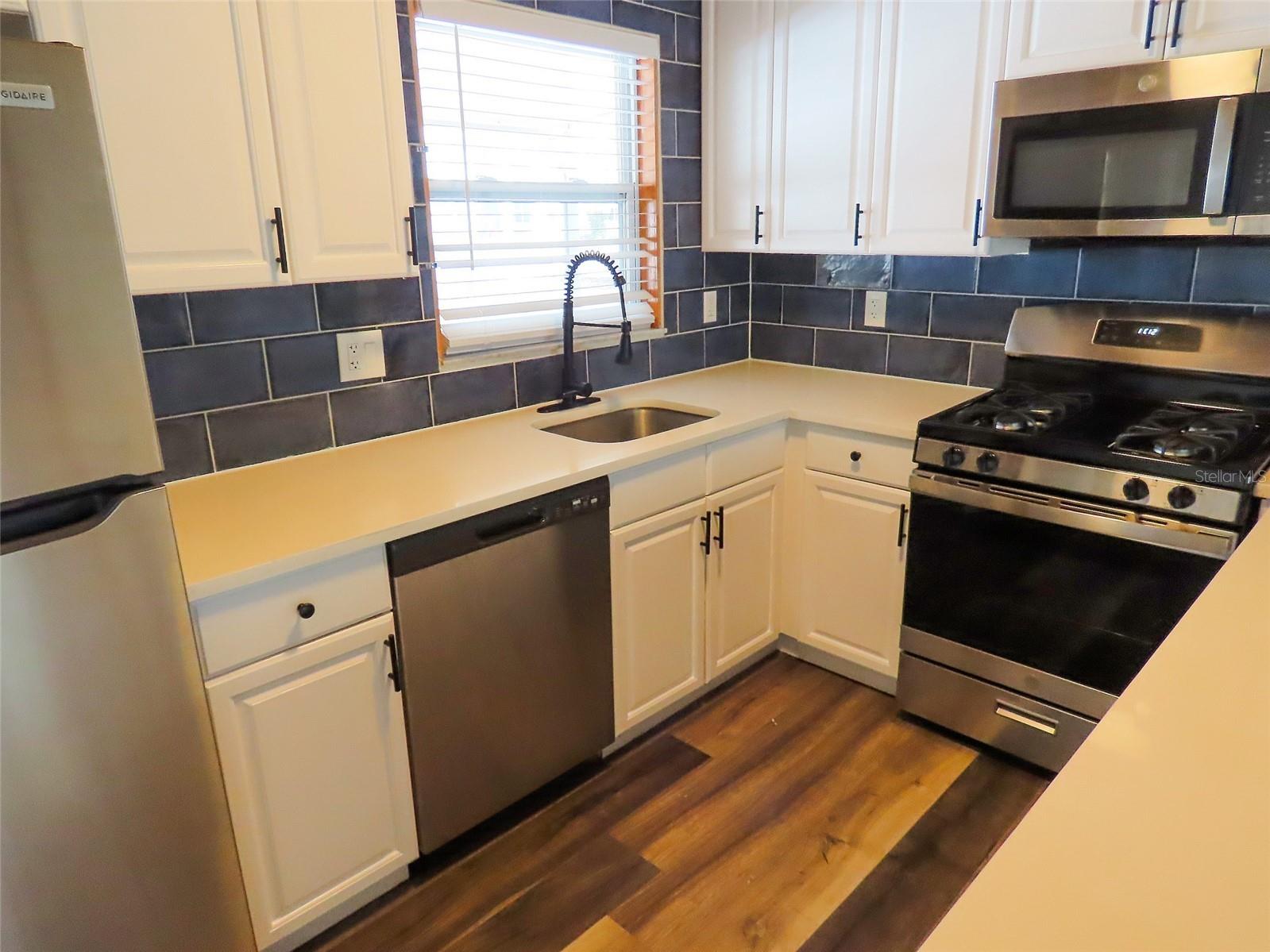 8055 33rd Avenue N Saint Petersburg FL 33710 TB8500924 image16