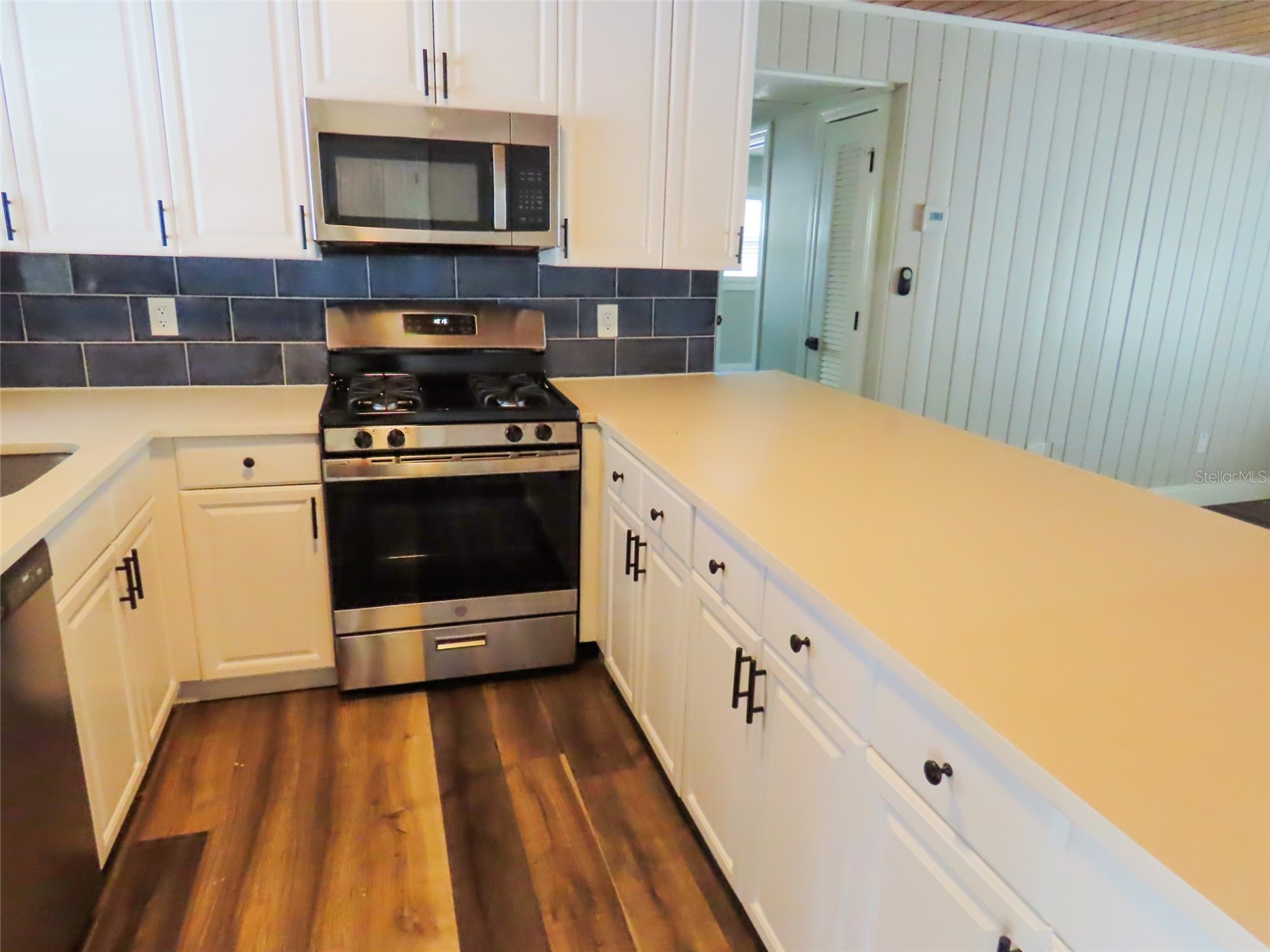 8055 33rd Avenue N Saint Petersburg FL 33710 TB8500924 image17