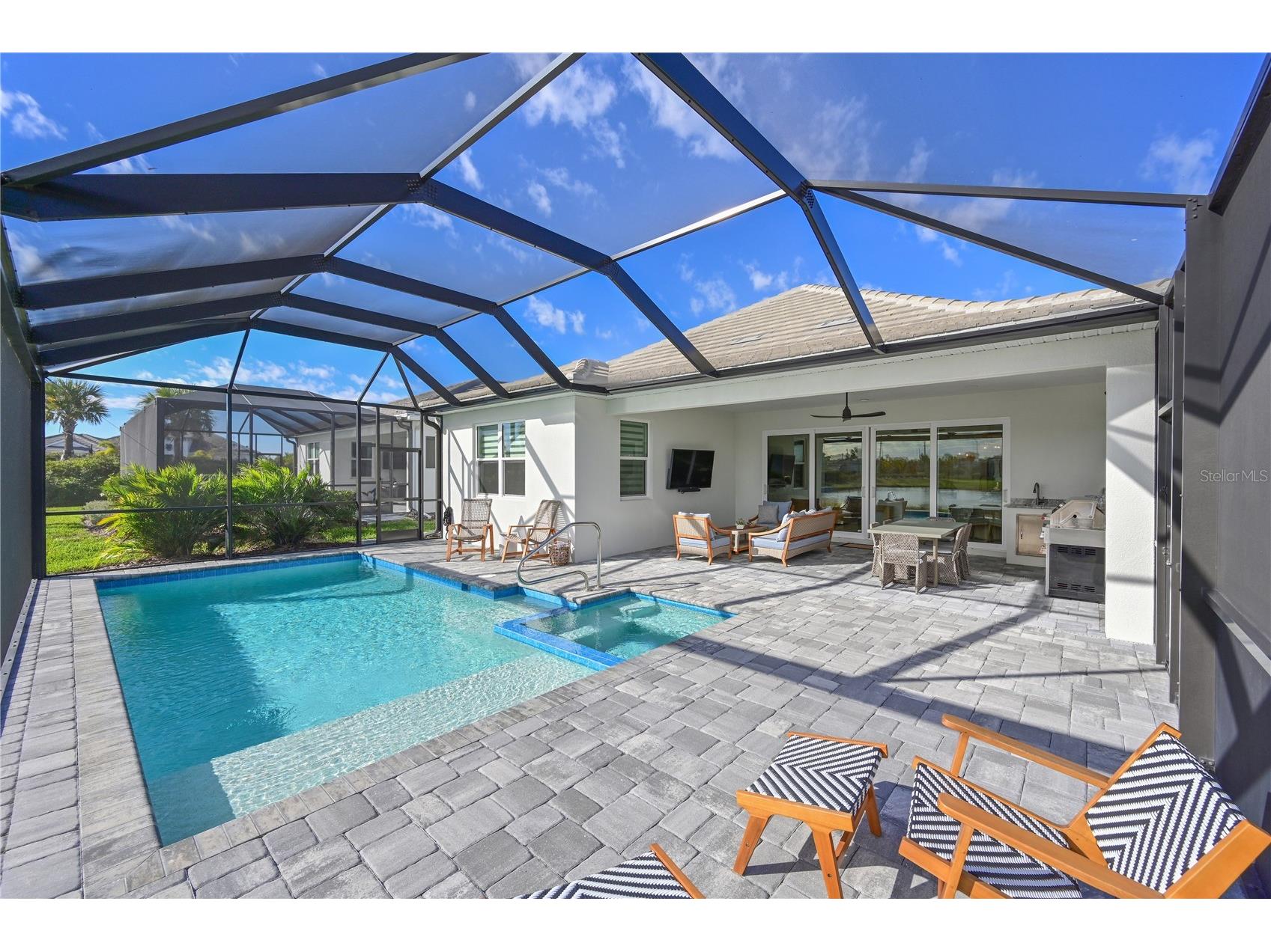 8055 Slipway Drive Sarasota FL 34240 A4680223 image21