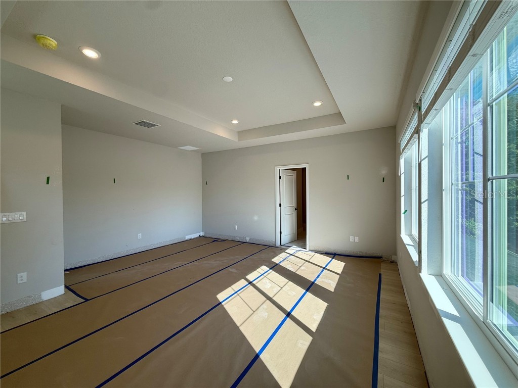 8056 33rd Avenue N Saint Petersburg FL 33710 TB8423944 image11