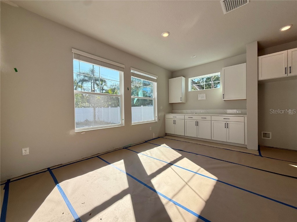 8056 33rd Avenue N Saint Petersburg FL 33710 TB8423944 image8