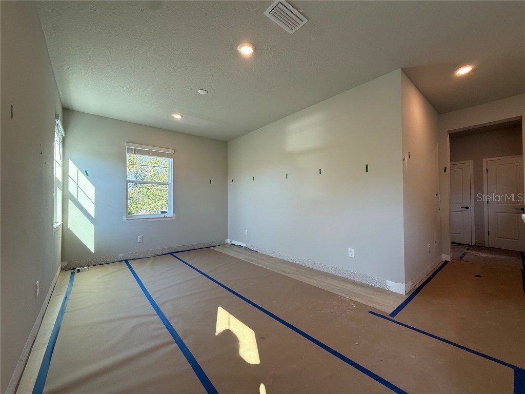 8056 33rd Avenue N Saint Petersburg FL 33710 TB8423944 image9