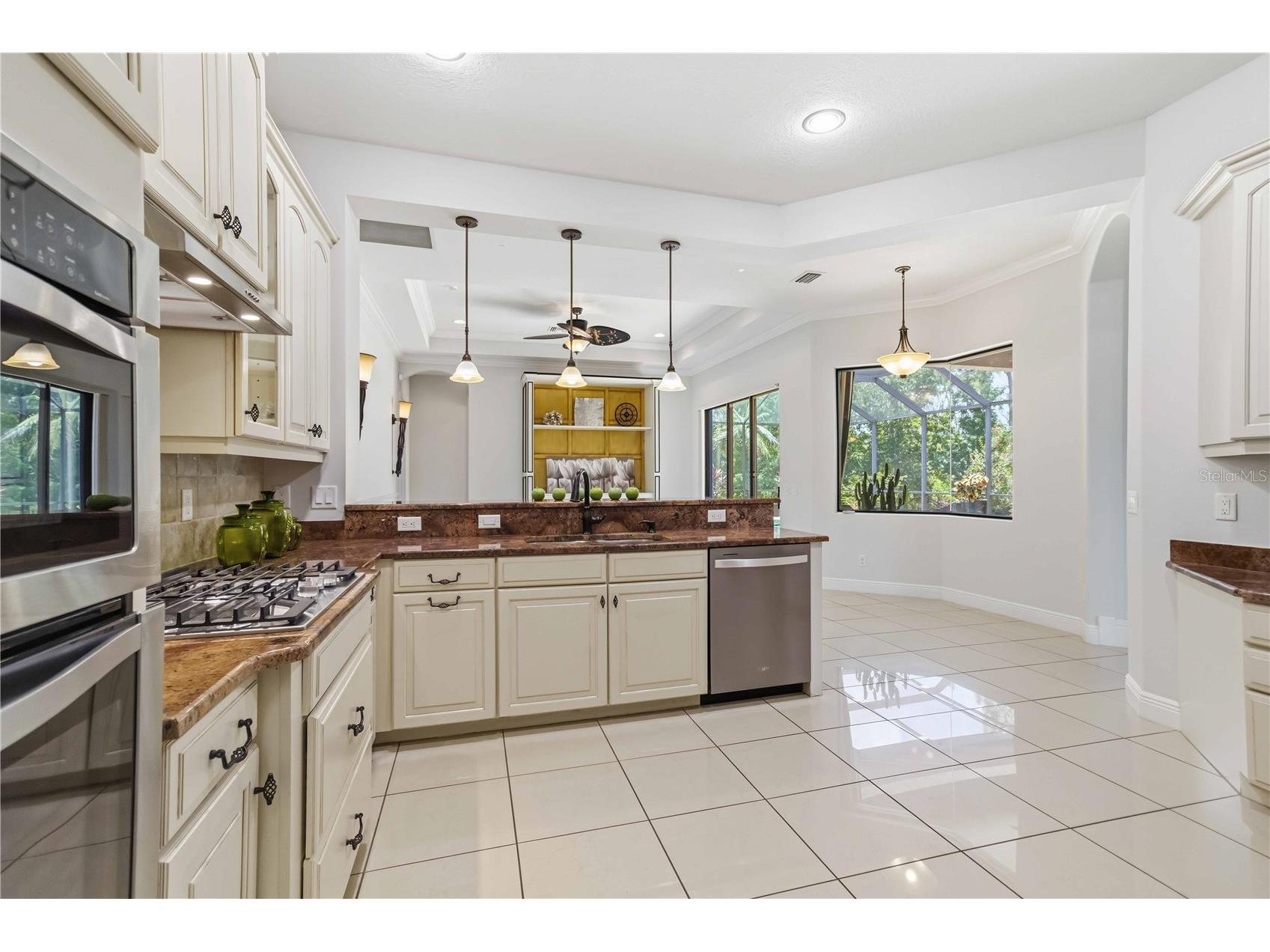 8057 Rio Bella Place University Park FL 34201 A4697160 image15