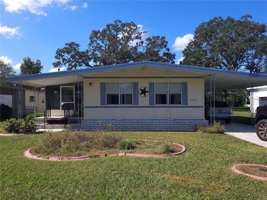8059 First Circle Drive Brooksville FL 34613 W7871267 image1