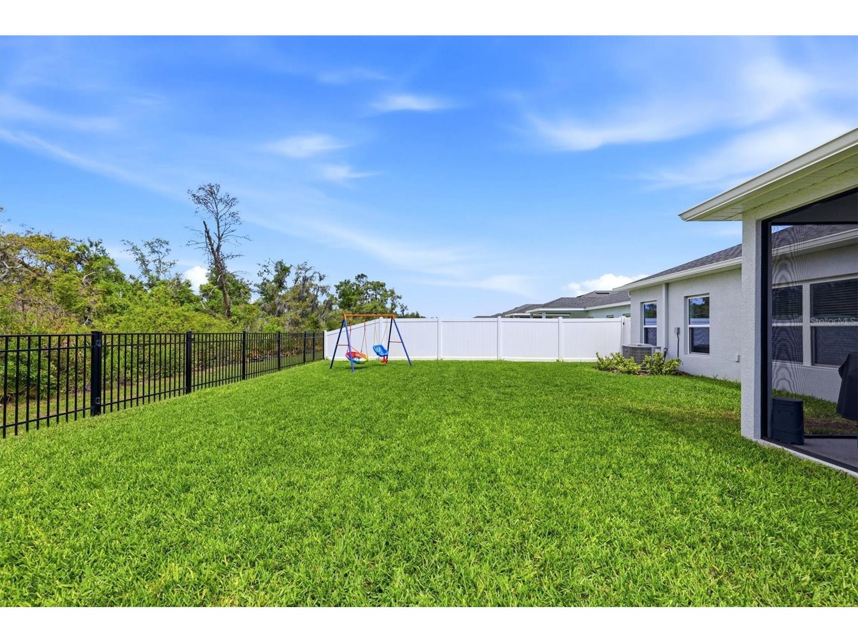806 170th Court E Bradenton FL 34212 A4689599 image2