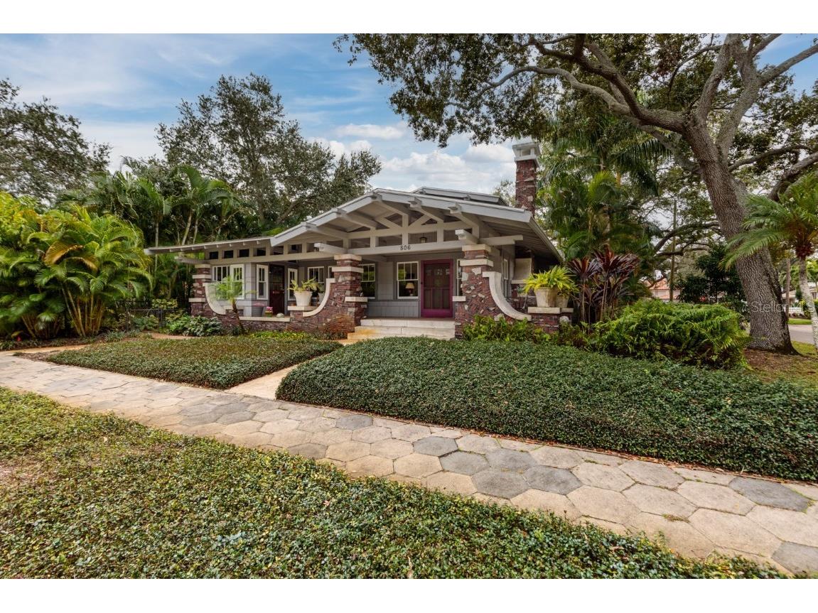 806 18th Avenue NE Saint Petersburg FL 33704 U8227968 image1