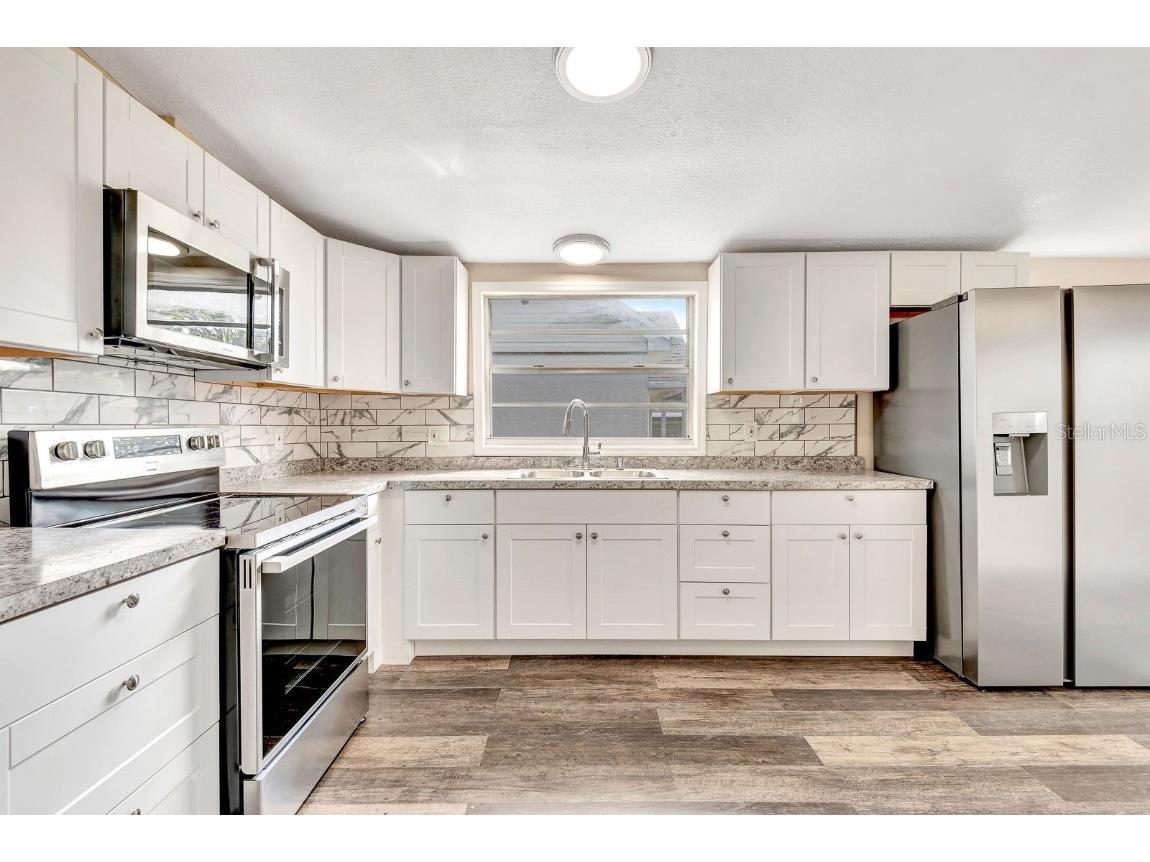 806 3rd Avenue W Palmetto FL 34221 A4665580 image13