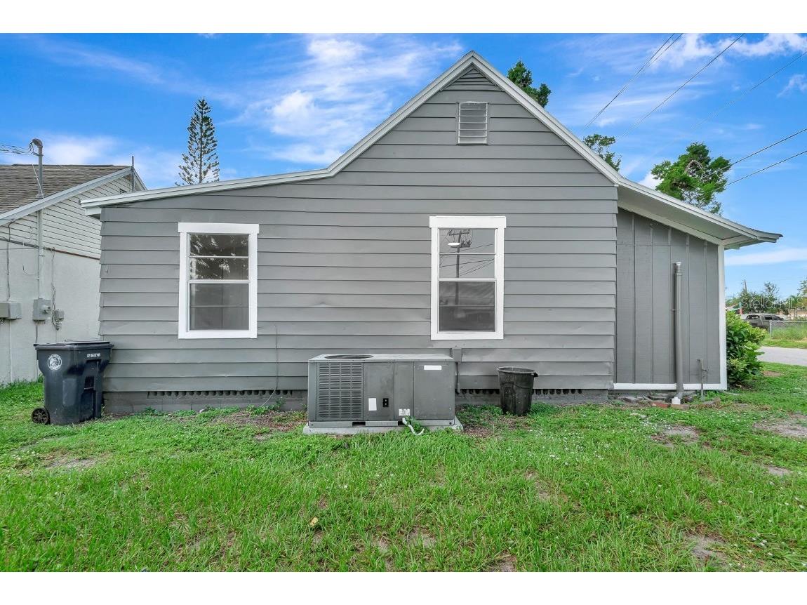 806 3rd Avenue W Palmetto FL 34221 A4665580 image4