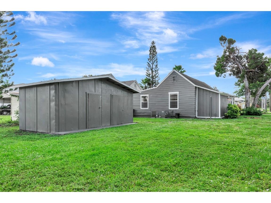 806 3rd Avenue W Palmetto FL 34221 A4665580 image5