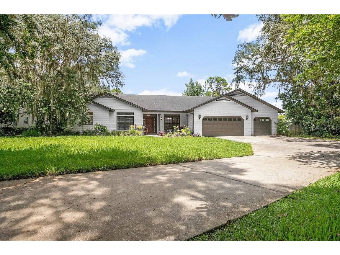 806 Bay Tree Circle Deland FL 32724 - LAKE MAMIE V4936959 image1